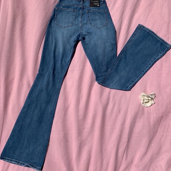 Dark Wash Bootcut Jeans 💙 - Picture 2 of 2